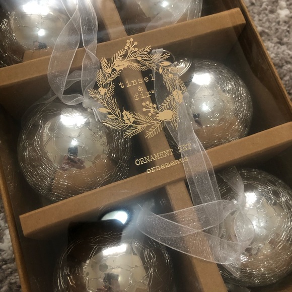 COPY - Tinsel & Fir Ornament Set | Vintage Style Silver Mercury Cracked Glass O… - Picture 3 of 3